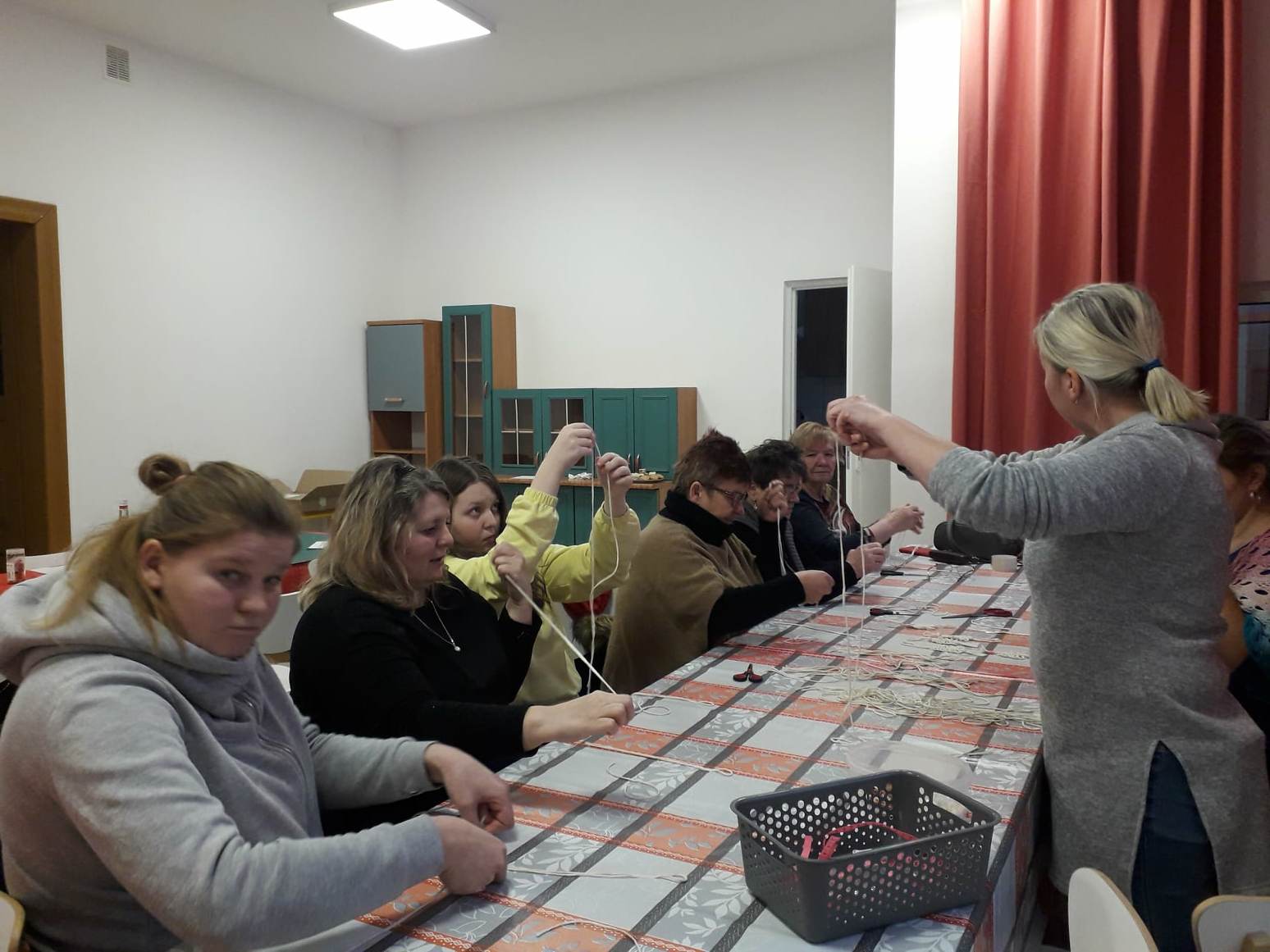 Warsztaty Tworzenia Ozdób w Majdanie Ostrowskim